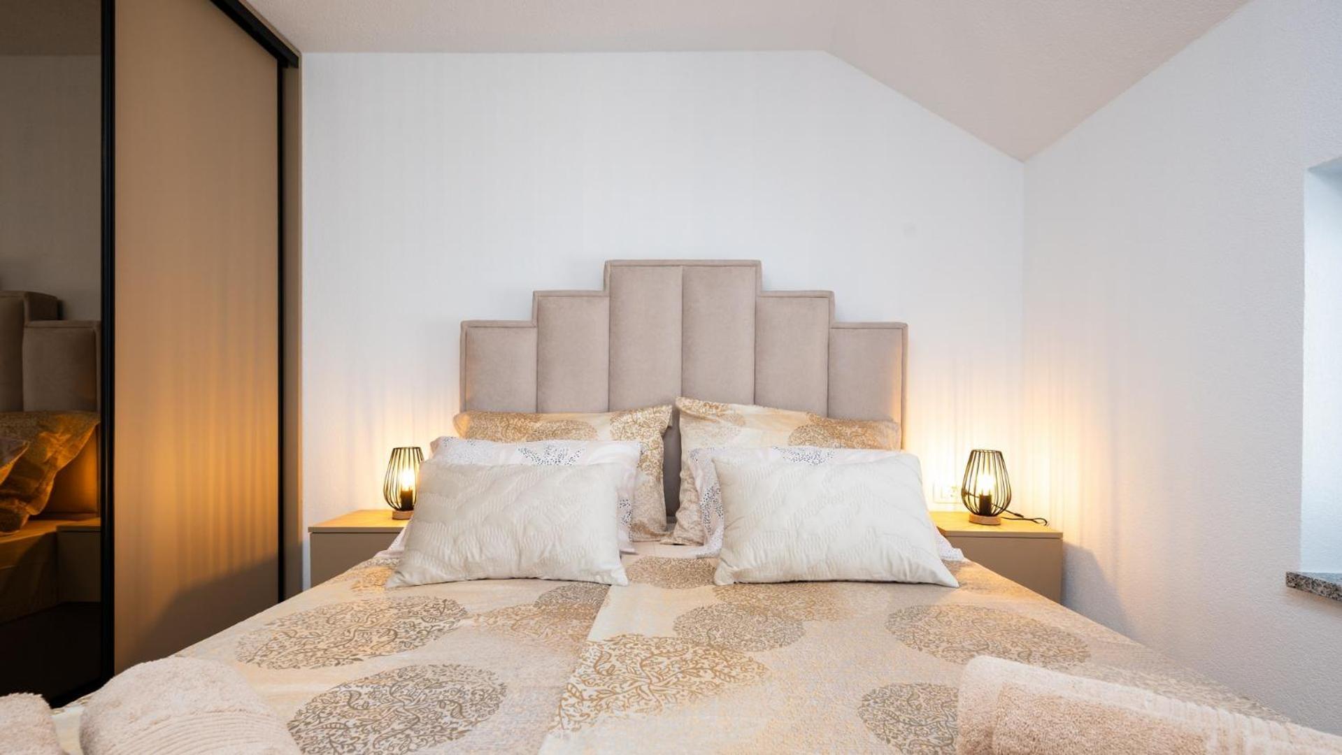 Apartments Summer Trogir Bagian luar foto